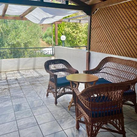 Three Sisters House Villa โมลากาลีวา ภายนอก รูปภาพ